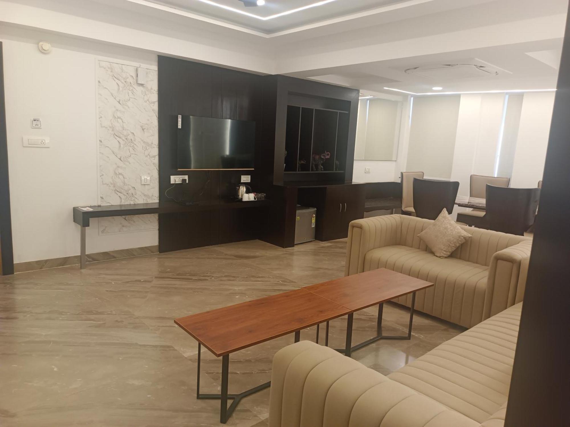 Hotel Kadamb Tree Jabalpur Εξωτερικό φωτογραφία