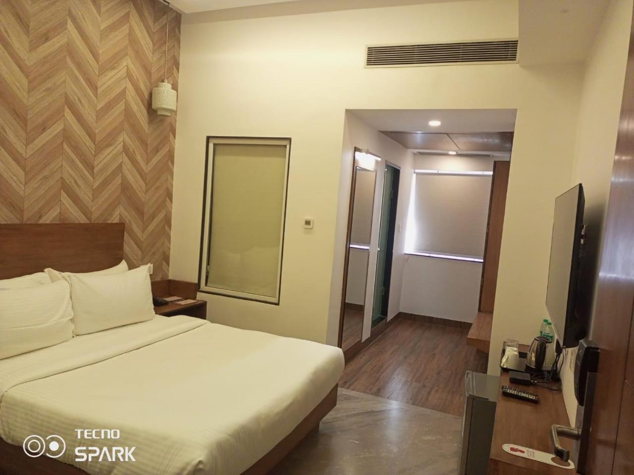 Hotel Kadamb Tree Jabalpur Εξωτερικό φωτογραφία