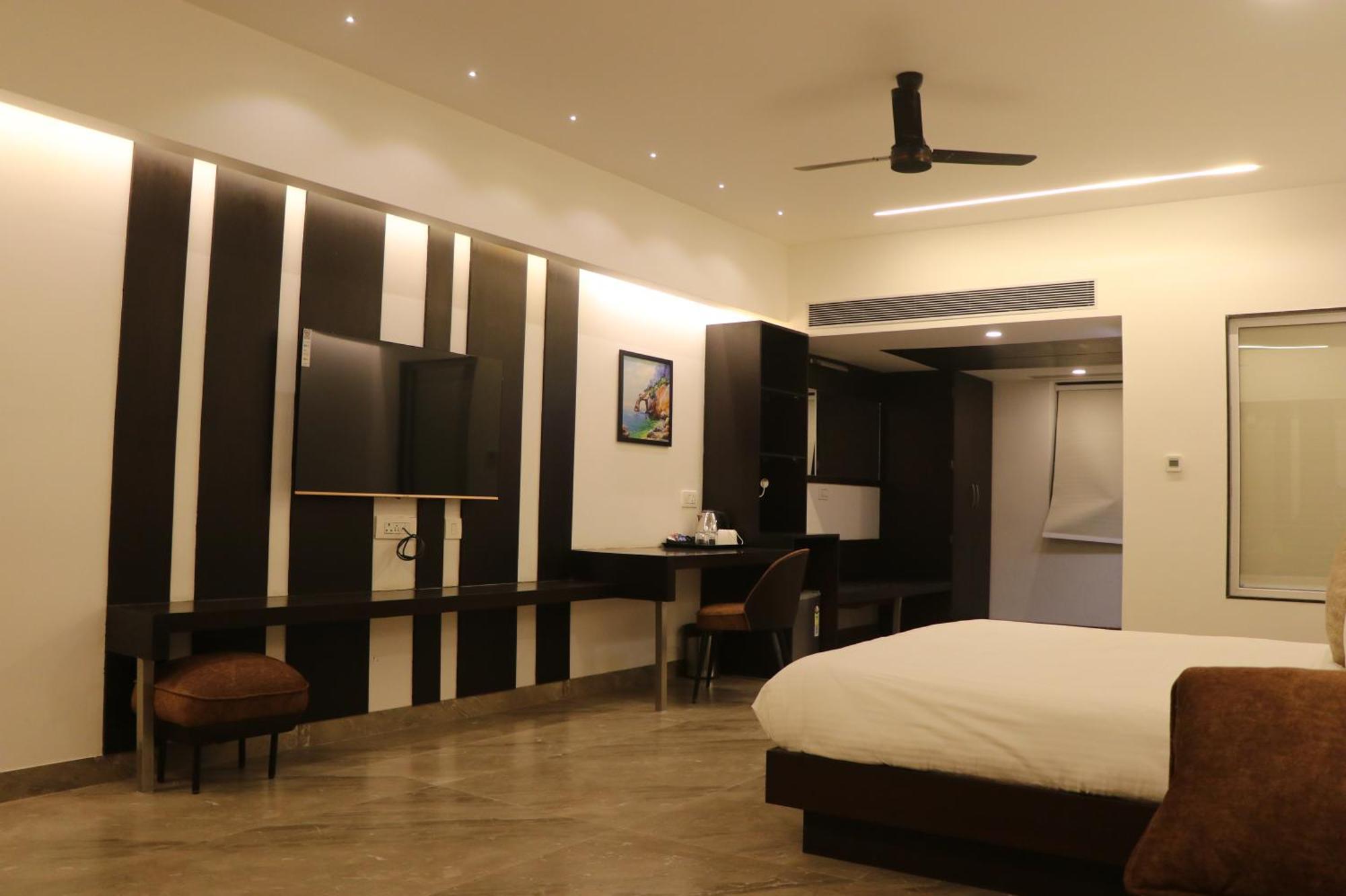 Hotel Kadamb Tree Jabalpur Εξωτερικό φωτογραφία